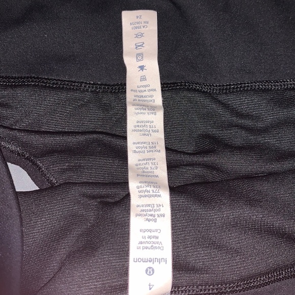 Lulu lemon shorts - Picture 3 of 3